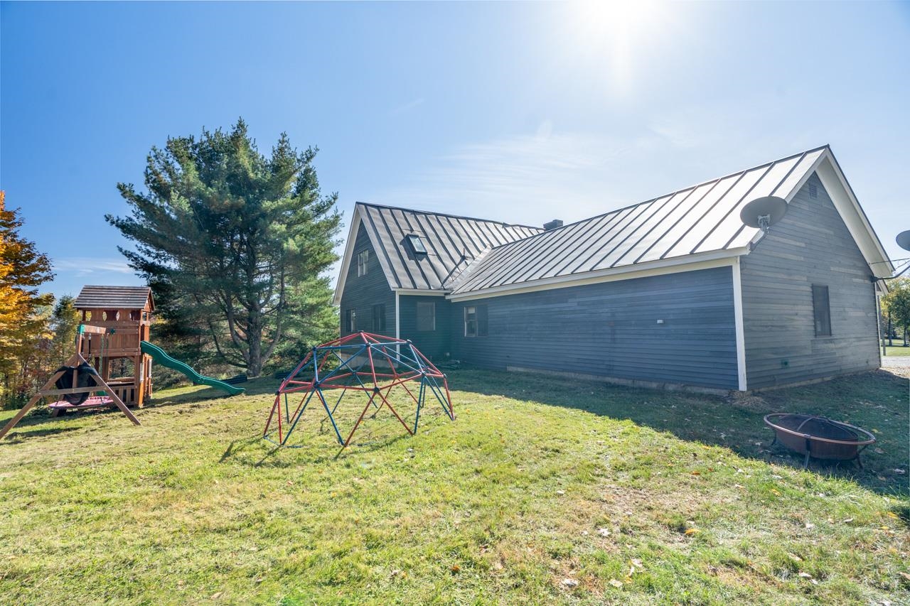 1630 Stone Road Brookfield, VT 05036 - Photo 4 of 33