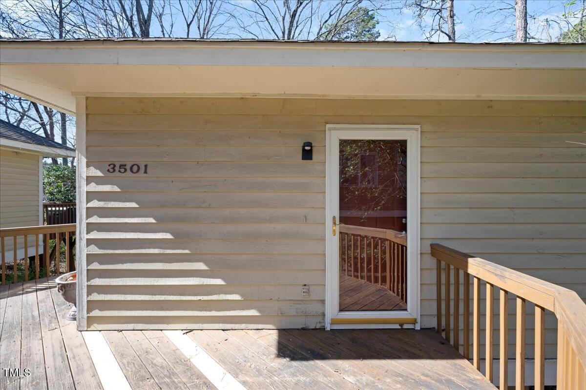 3501 Mill Run Raleigh, NC 27612 - Photo 20 of 24 a view of entryway