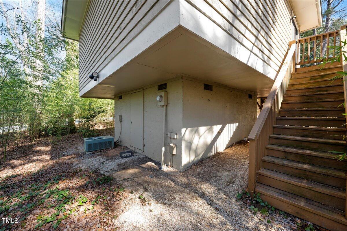 3501 Mill Run Raleigh, NC 27612 - Photo 21 of 24 a view of entryway