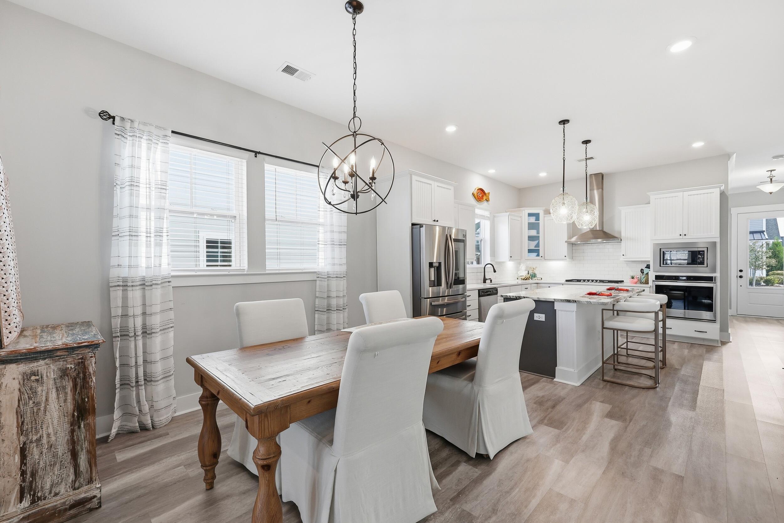 136 Callibluff Drive Summerville, SC 29486 - Photo 8 of 40 10_ru4a0794