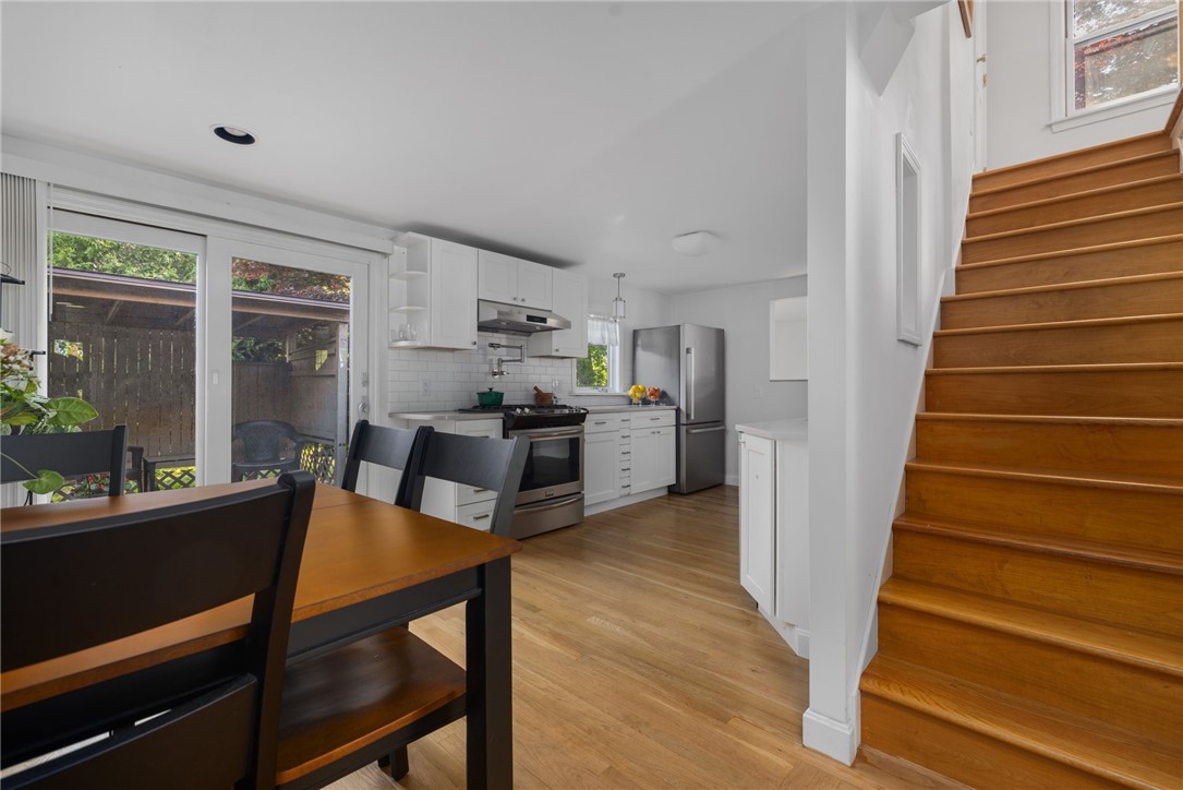 87 Frontier Road Warwick, RI 02889 - Photo 10 of 50
