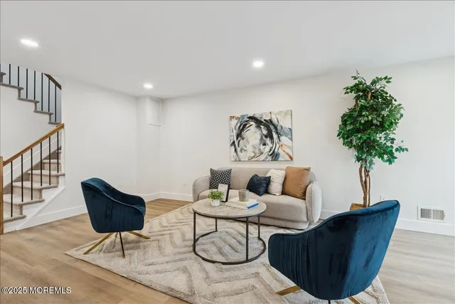 $599,000 | 18 Oak Knoll Drive, Matawan, NJ 07747