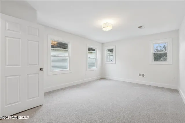 $599,000 | 18 Oak Knoll Drive, Matawan, NJ 07747