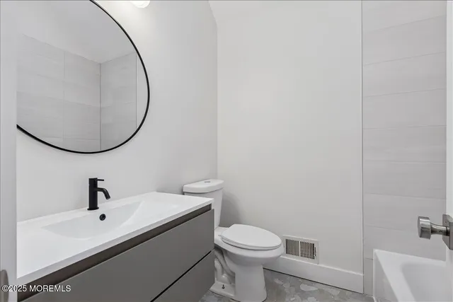 $599,000 | 18 Oak Knoll Drive, Matawan, NJ 07747