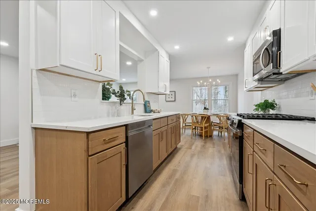 $599,000 | 18 Oak Knoll Drive, Matawan, NJ 07747