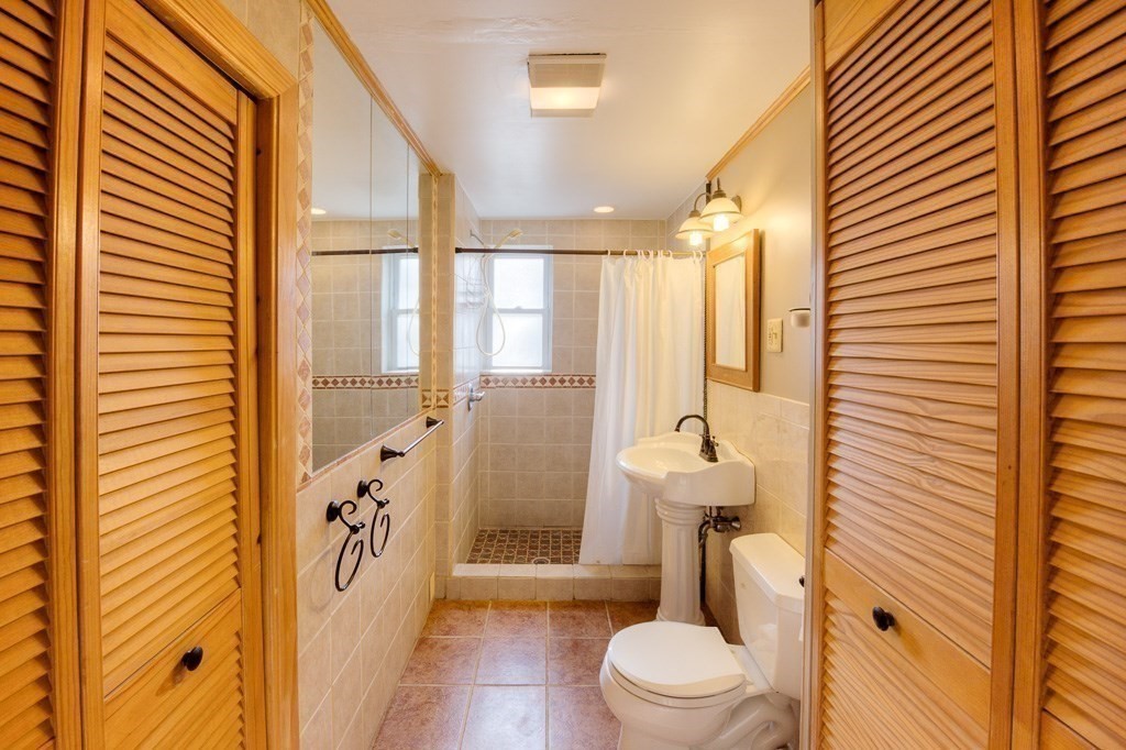 50 Homestead Road Holden, MA 01520 - Photo 8 of 18 Gallery Image 8