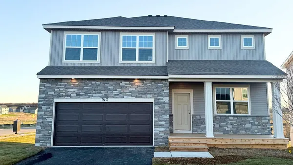 $459,990 | 923 Redfield Circle, Delano, MN 55328