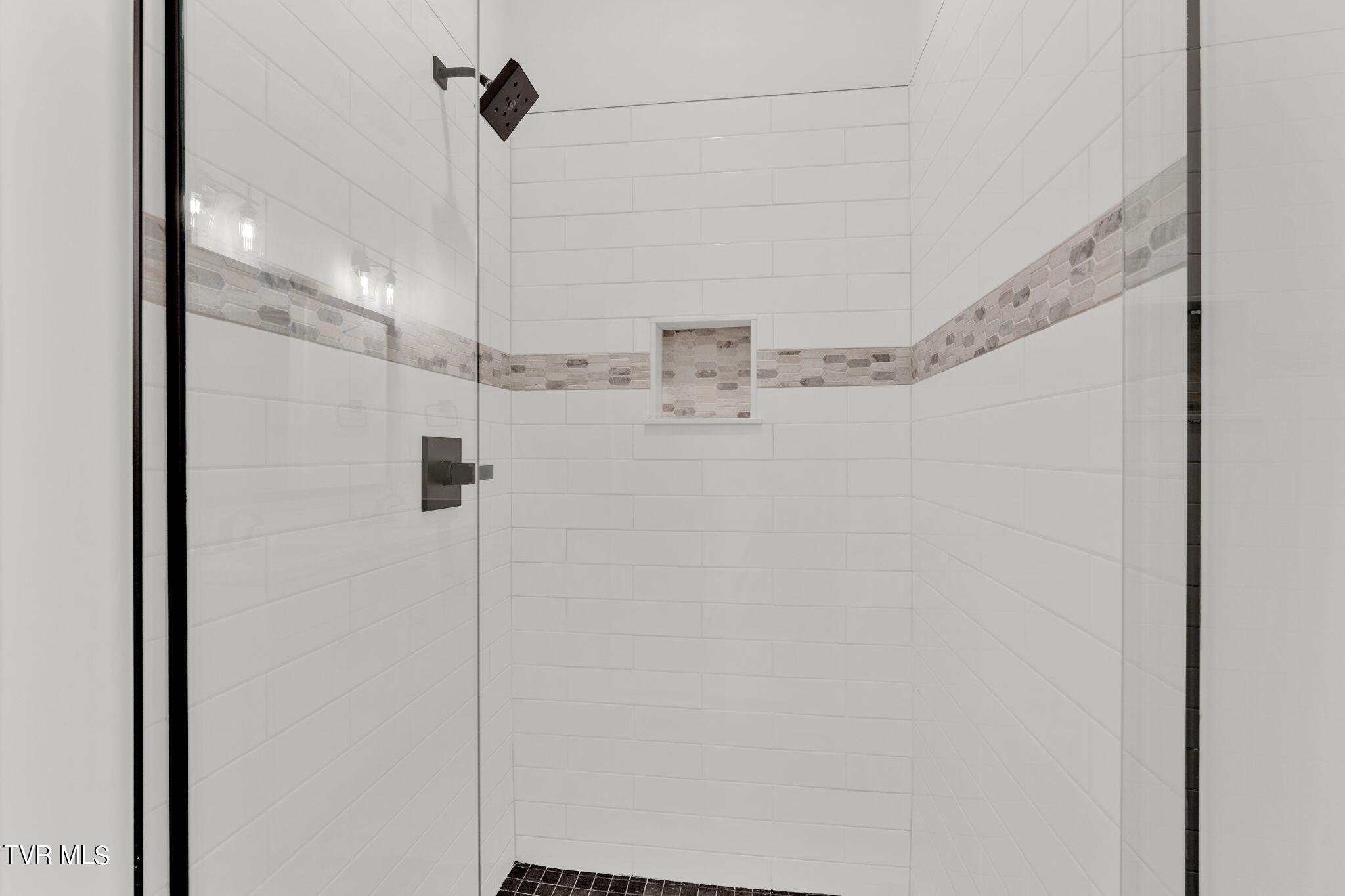 138 Boones Station Road Johnson City, TN 37615 - Photo 37 of 51 26-web-or-mls-DSC07249