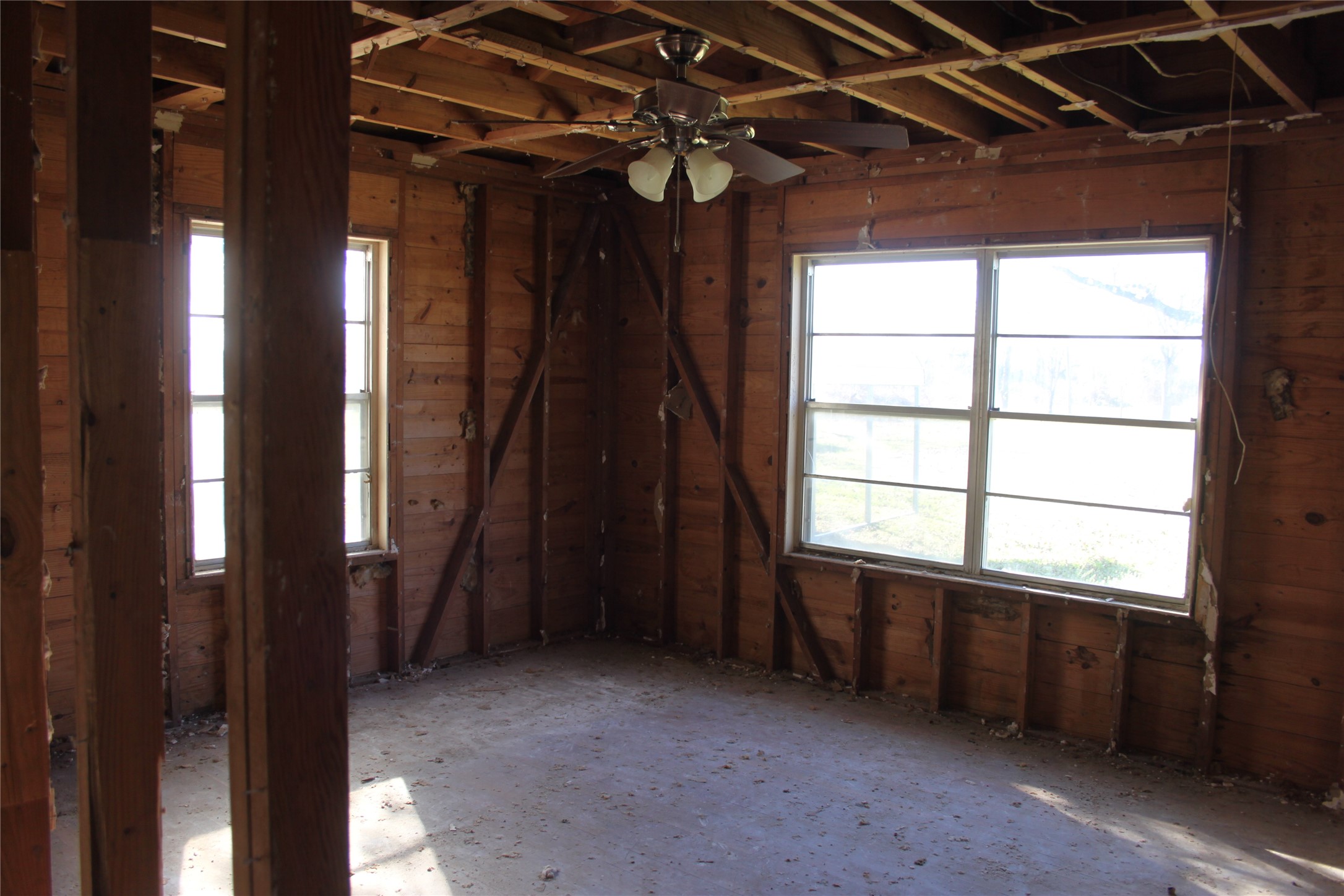 21824 Fairground Road Hempstead, TX 77445 - Photo 4 of 18 old home interior