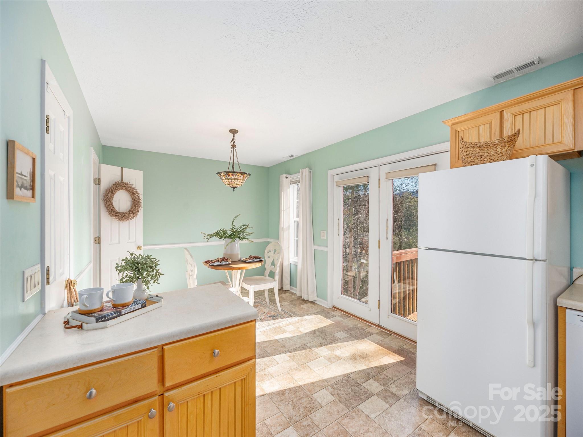53 Vancott Court Clyde, NC 28721 - Photo 10 of 23