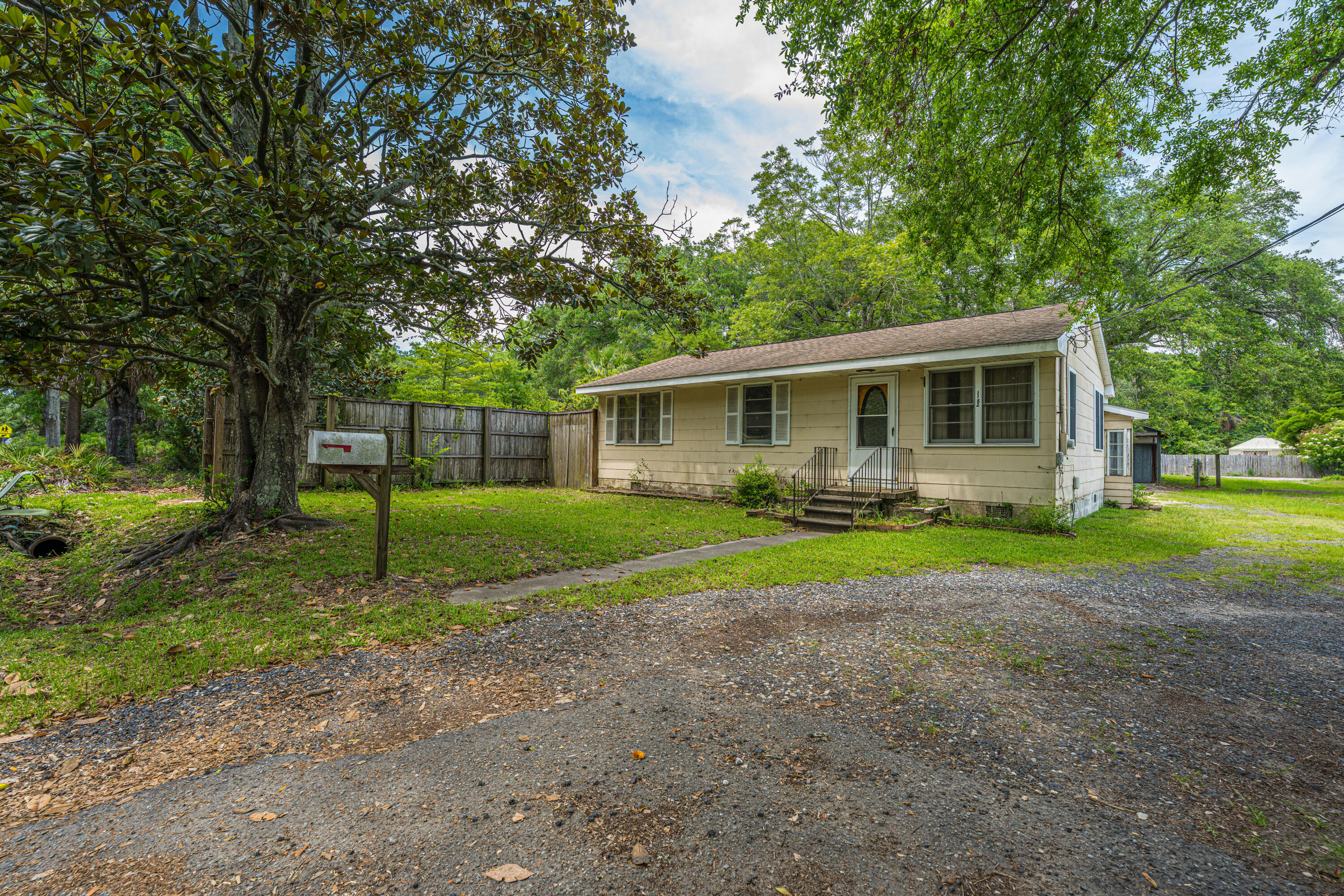 1182 Russell Drive Mount Pleasant, SC 29464 - Photo 1 of 57