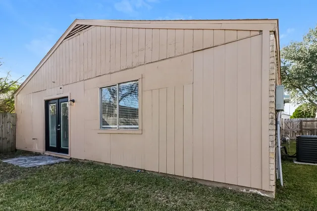 $1,760 | 4167 Amir Street, Houston, TX 77072