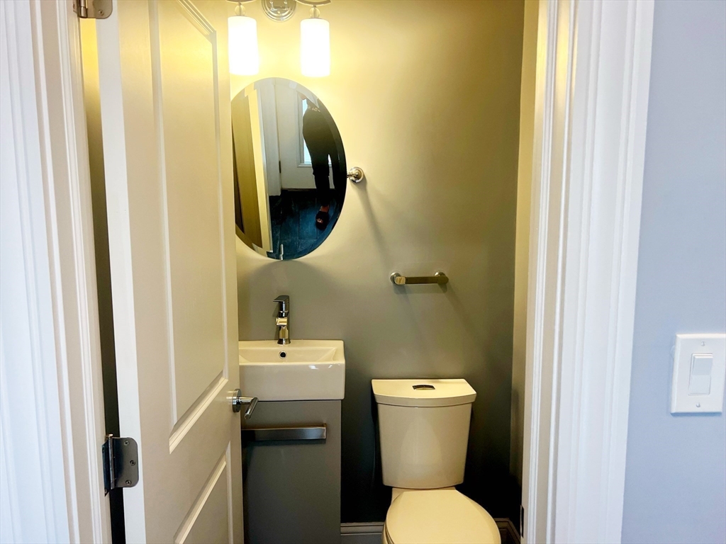 10 South Mason Street, Unit 6 Salem, MA 01970 - Photo 15 of 16