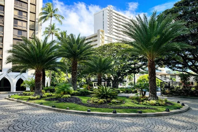 $4,000 | 300 Wai Nani Way, Unit I1801, Honolulu, HI 96815