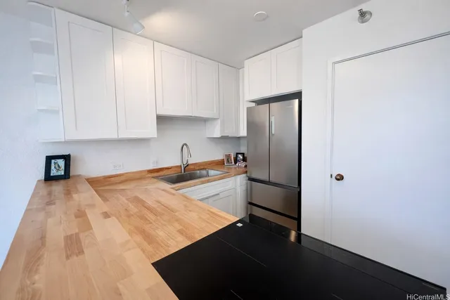 $4,000 | 300 Wai Nani Way, Unit I1801, Honolulu, HI 96815