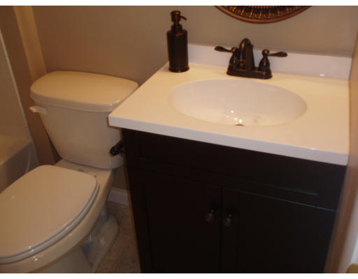 5 Gloucester Road Grafton, MA 01536 - Photo 12 of 12 Gallery Image 12