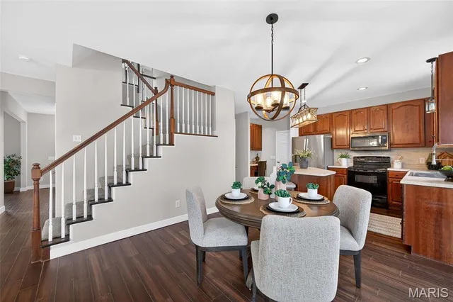 $450,000 | 1933 Providence Estate Drive, Wentzville, MO 63385