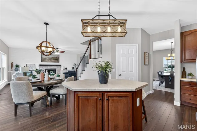 $450,000 | 1933 Providence Estate Drive, Wentzville, MO 63385