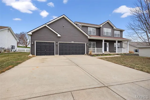 $450,000 | 1933 Providence Estate Drive, Wentzville, MO 63385