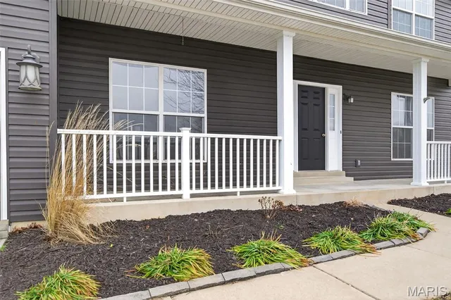 $450,000 | 1933 Providence Estate Drive, Wentzville, MO 63385