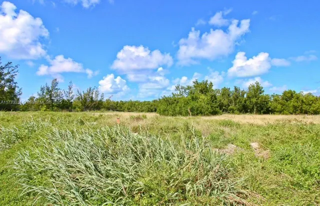 $699,000 | 1700 Coco Plum Drive, Marathon, FL 33050