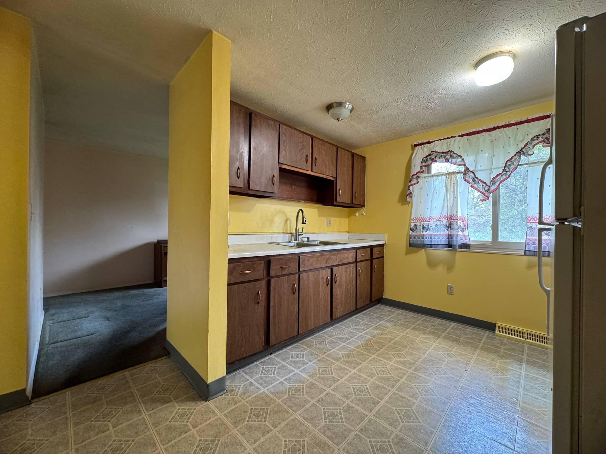 3457 Petzinger Road Columbus, OH 43232 - Photo 11 of 20 52b8981a-82e0-47ec-9fda-d1517579e6fb