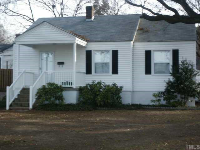110 Dennis Avenue Raleigh, NC 27604 - Photo 1 of 1 a front view of a house with garden