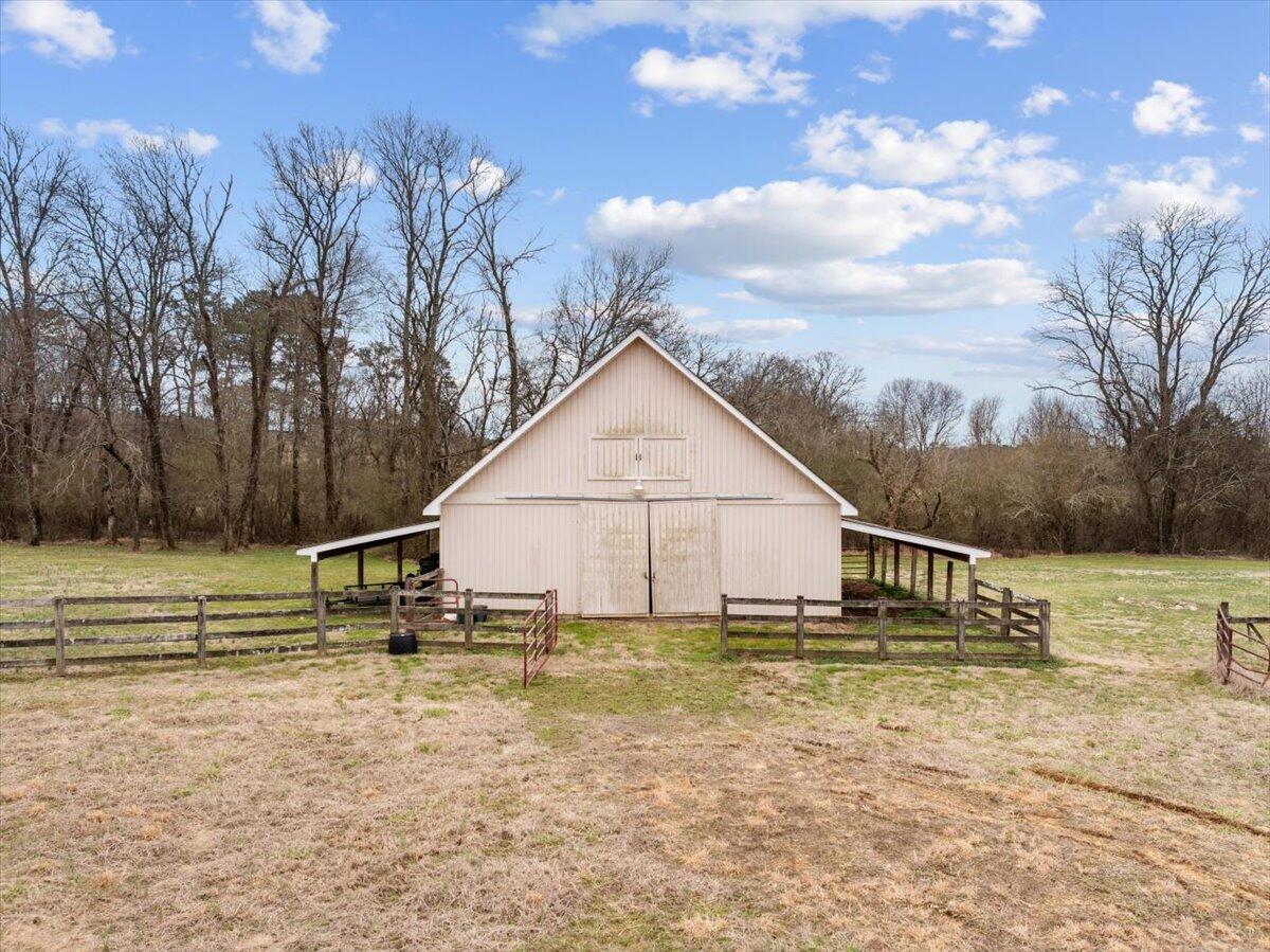 735 Bryant Road Cohutta, GA 30710 - Photo 32 of 40 Bryant Barn Main View