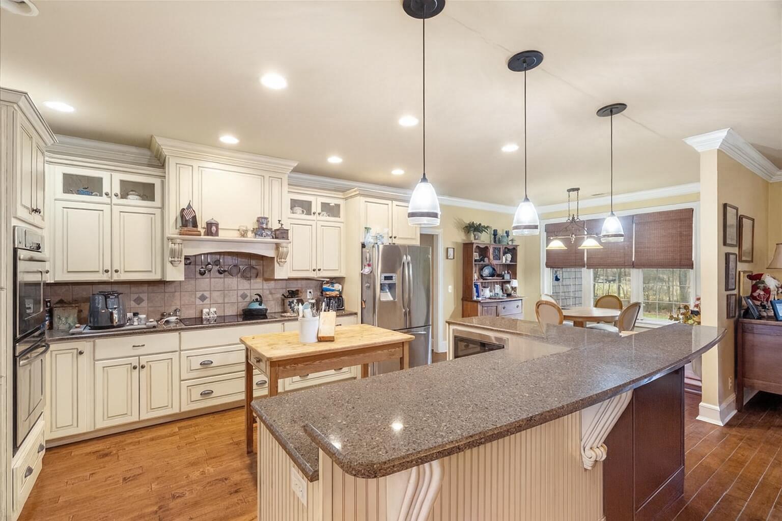 735 Bryant Road Cohutta, GA 30710 - Photo 10 of 40 Bryant, Kit Bar Top