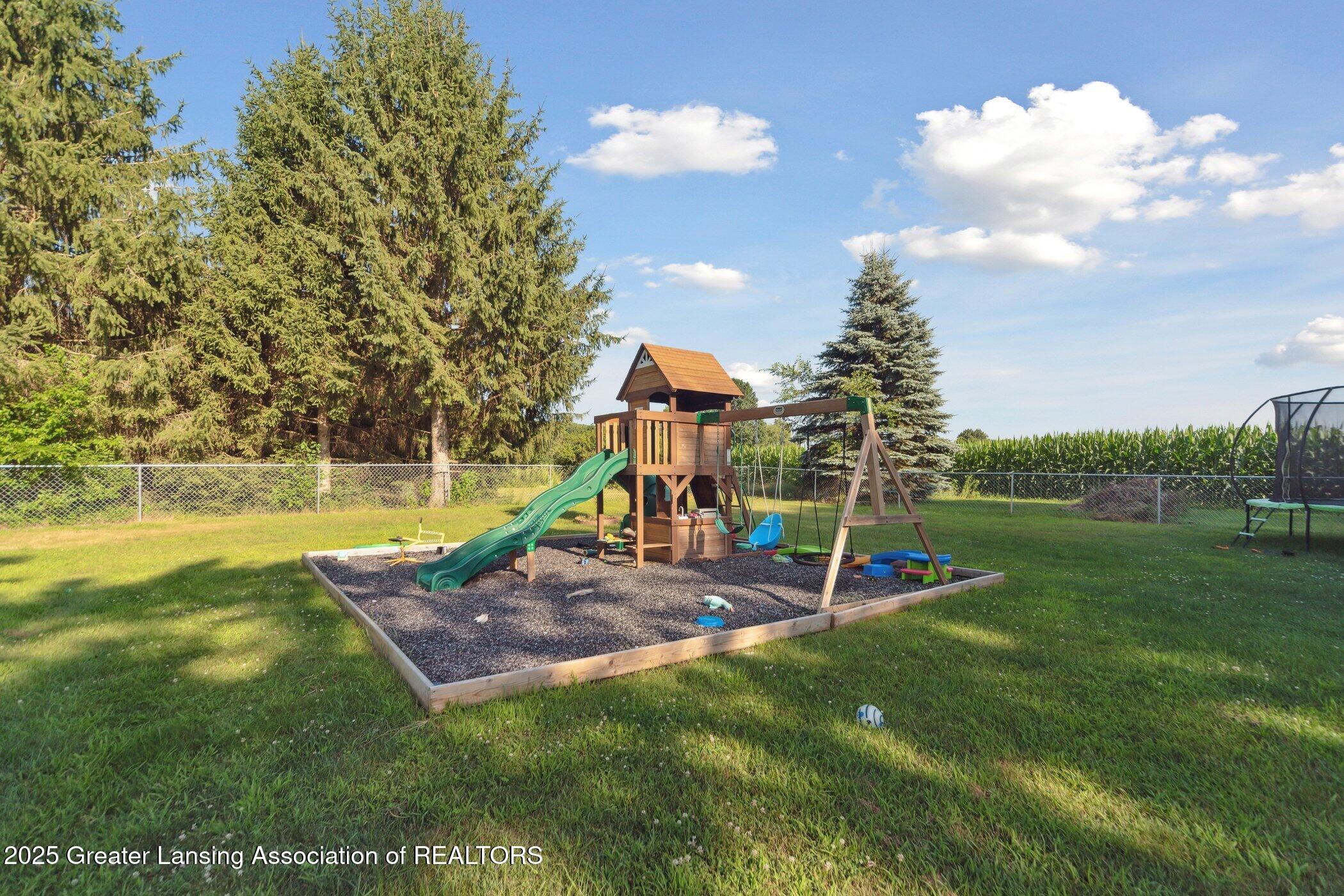 7455 West Maple Rapids Road St. Johns, MI 48879 - Photo 17 of 33 7455-W-Maple-Rapids-Rd-St-Johns-MI-48879