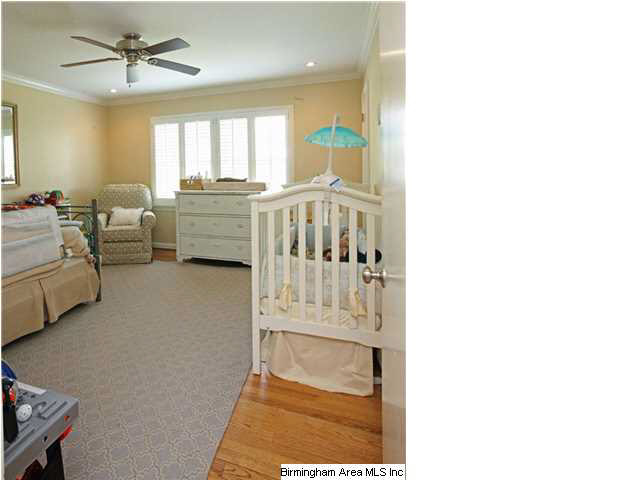 2724 Shades Crest Road Birmingham, AL 35216 - Photo 10 of 25