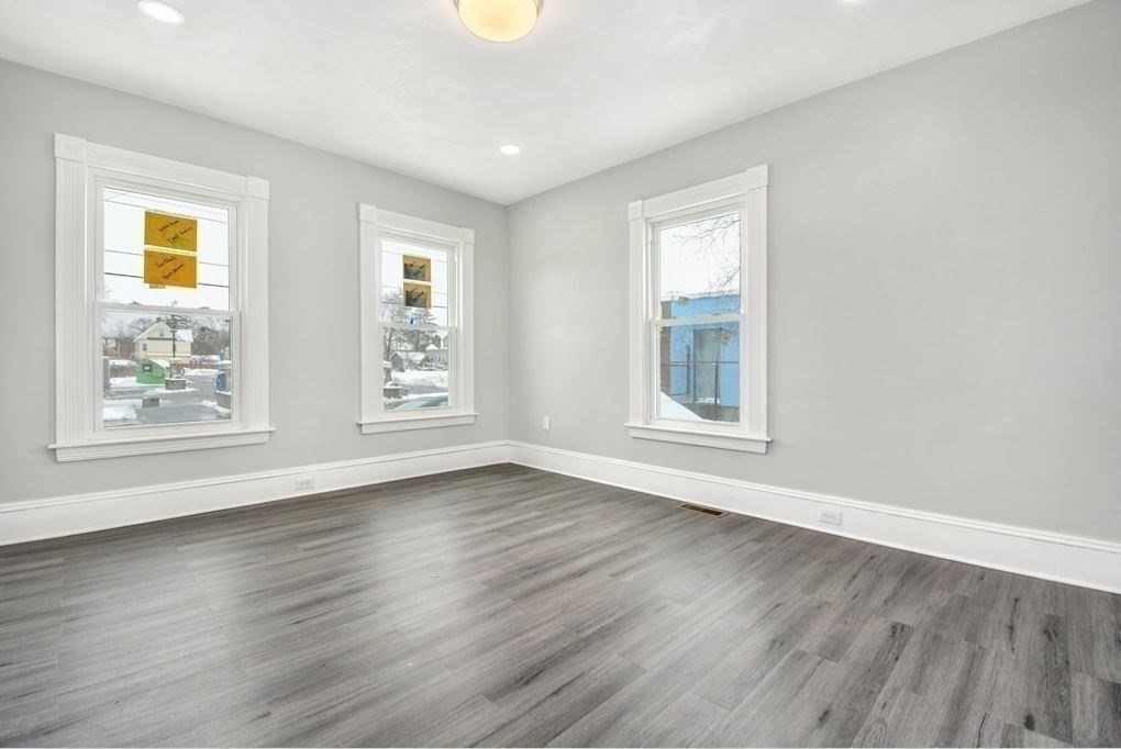 902 Main Street Clinton, MA 01510 - Photo 11 of 27 Gallery Image 11