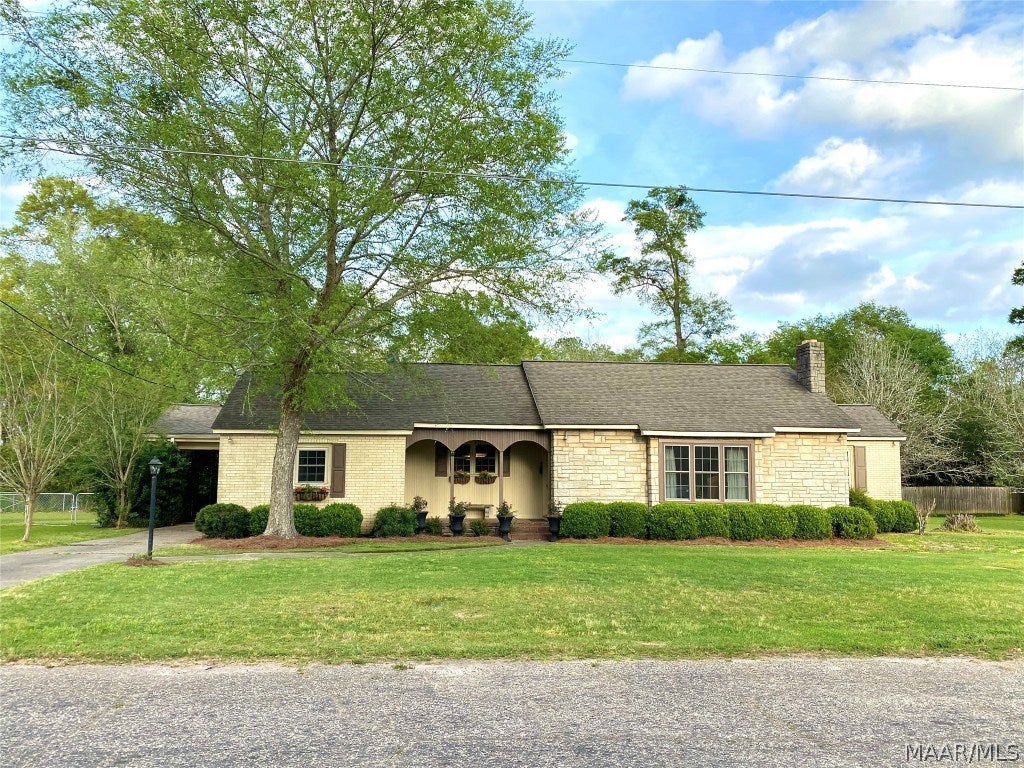 109 Ridge Crest Enterprise, AL 36330 - Photo 1 of 40 Gallery Image 1