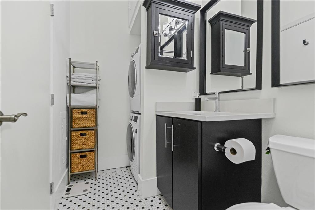 448 Julia Street, Unit 218 New Orleans, LA 70130 - Photo 16 of 24