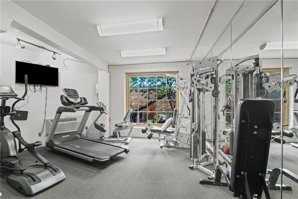 448 Julia Street, Unit 218 New Orleans, LA 70130 - Photo 19 of 24