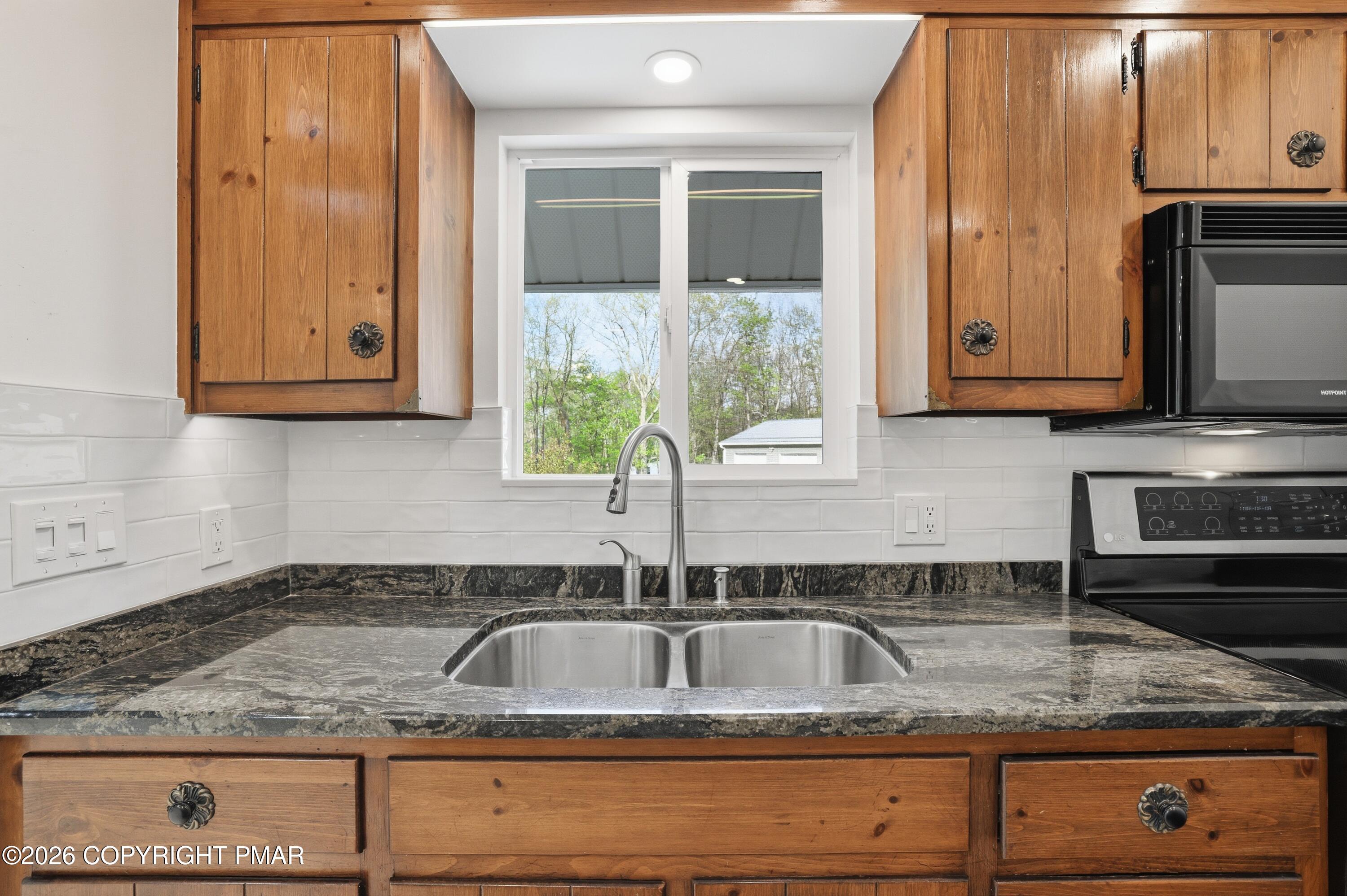 1012 Neola-Church Road Stroudsburg, PA 18360 - Photo 26 of 56 027-039_847A9442