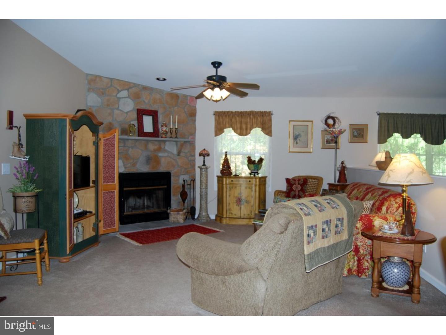 143 Old Bethlehem Road Quakertown, PA 18951 - Photo 8 of 19 Family Room