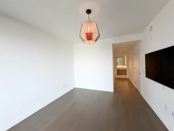 a view of an empty walk in closet