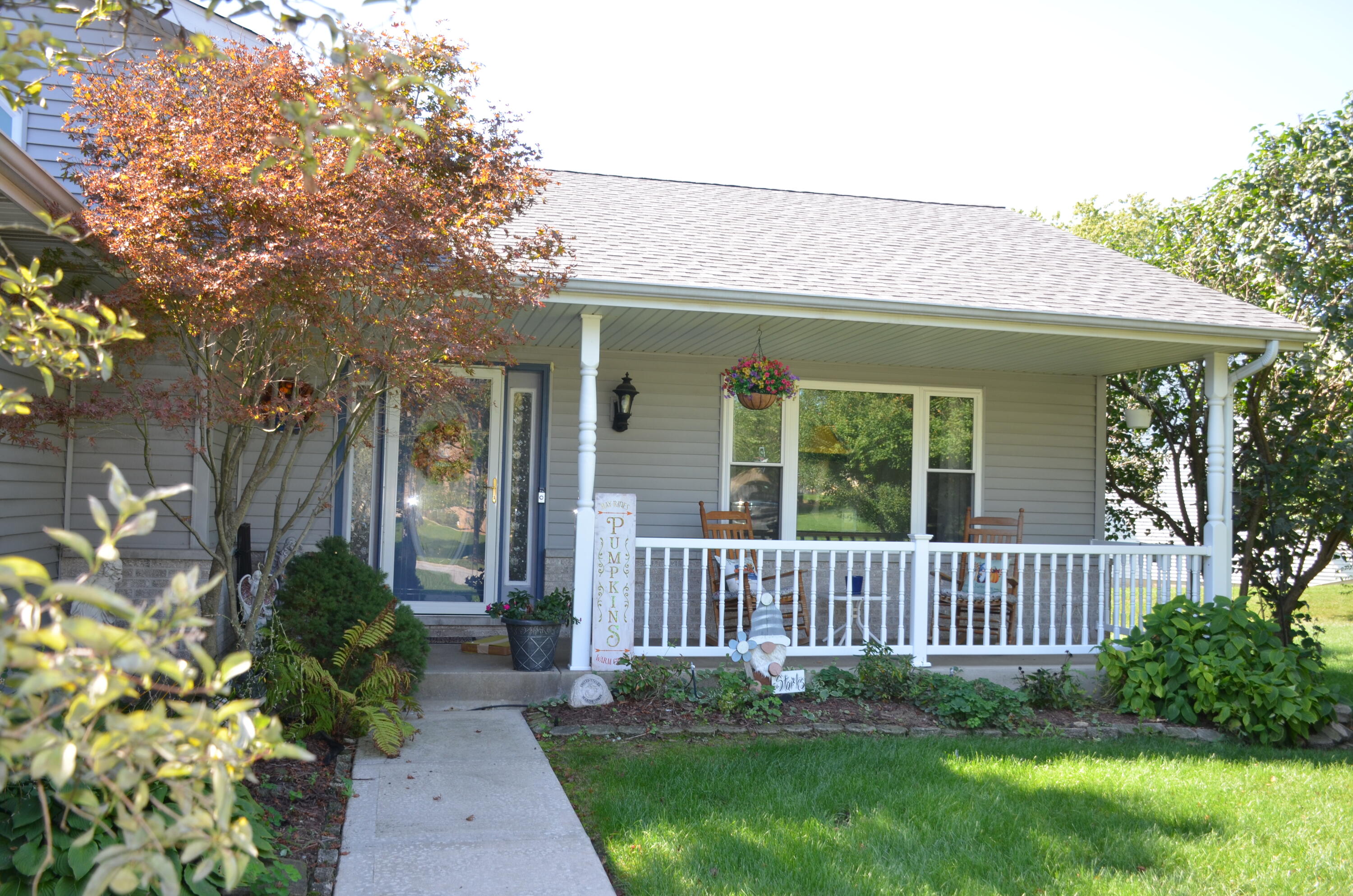 8262 Heron Lake Road St. John, IN 46373 - Photo 4 of 51 3000x1987