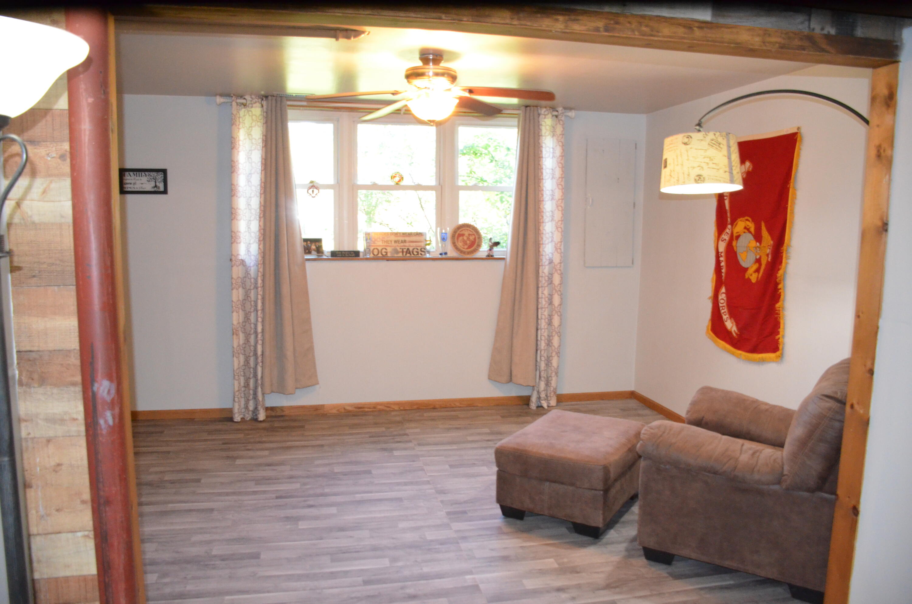 8262 Heron Lake Road St. John, IN 46373 - Photo 48 of 51 a living room with furniture and a window