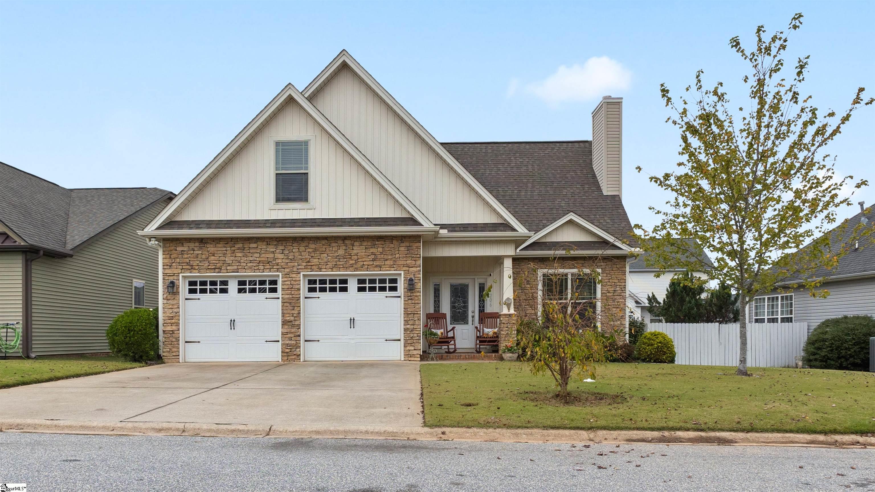 206 Downs Road Greenville, SC 29617 - Photo 1 of 44 Gallery Image 1