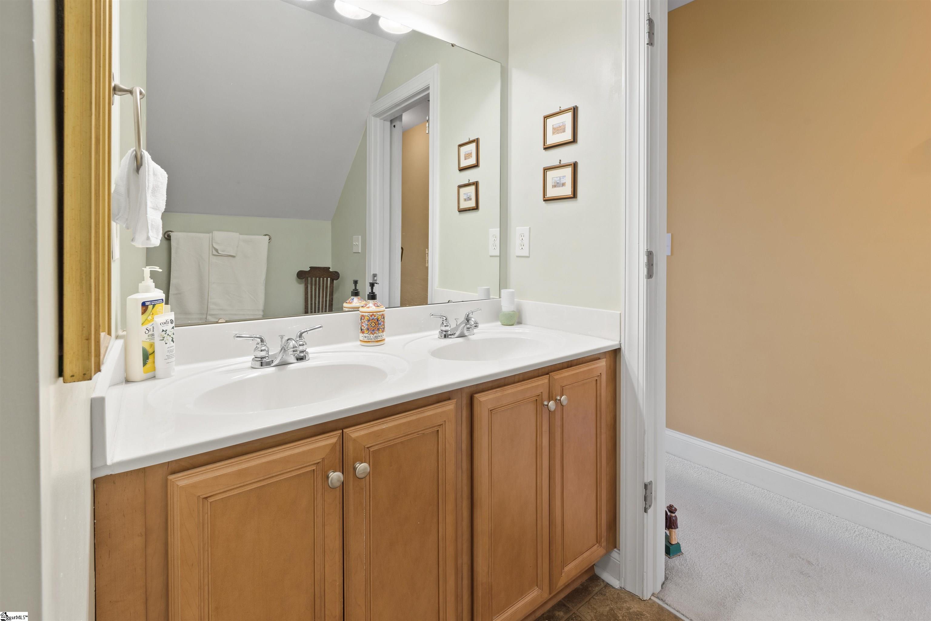 206 Downs Road Greenville, SC 29617 - Photo 15 of 44 Gallery Image 15