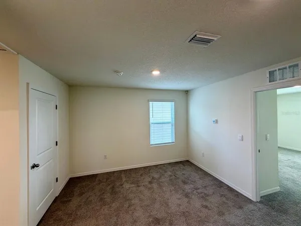 $2,700 | 24706 Northwest 11th Place, Newberry, FL 32669