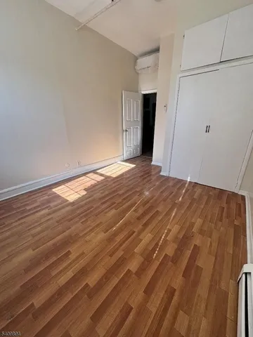 $1,600 | 65 Malvern Street, Unit 4, Newark, NJ 07105