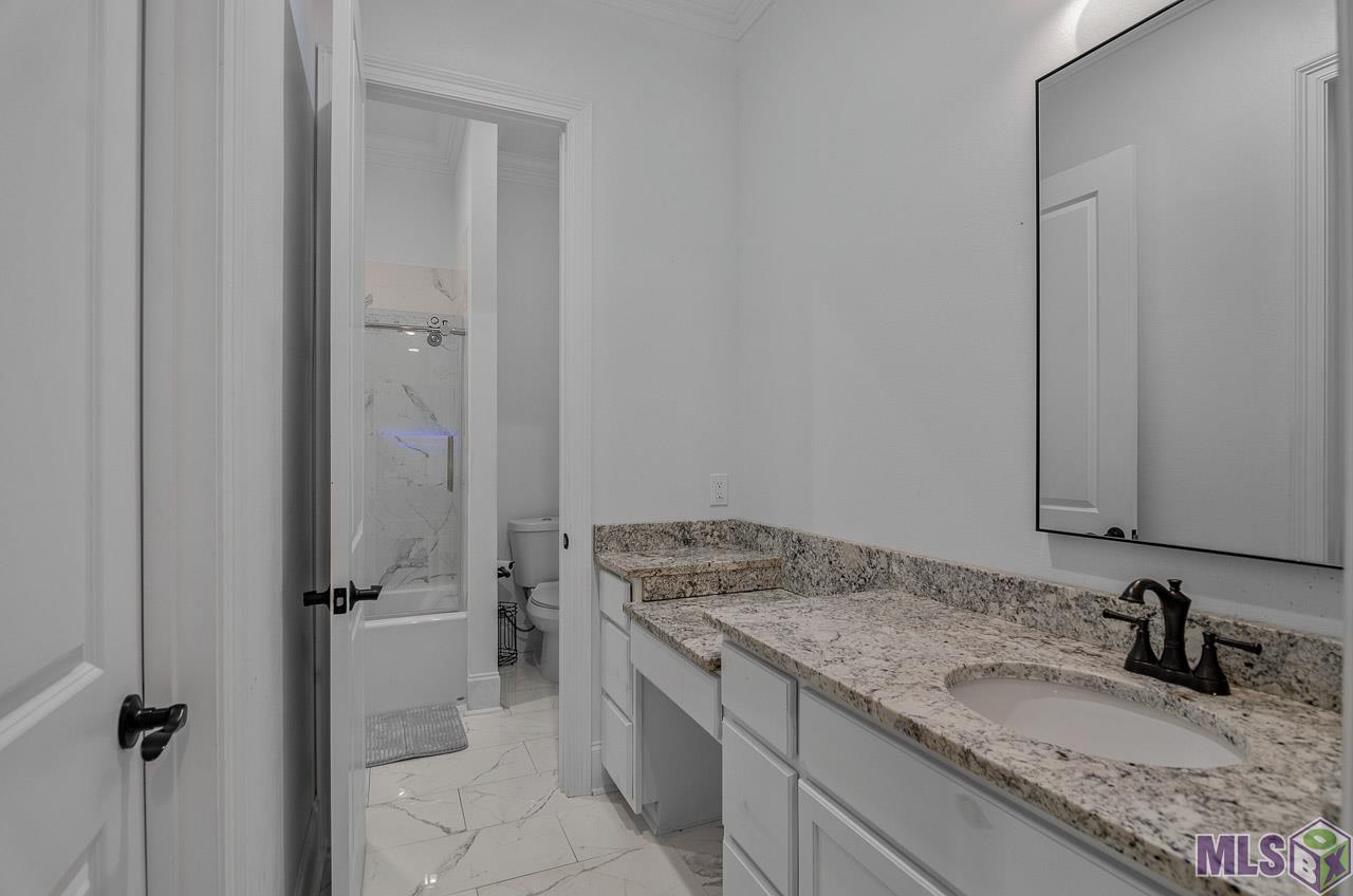 13115 Diversion Canal Road St. Amant, LA 70774 - Photo 19 of 30