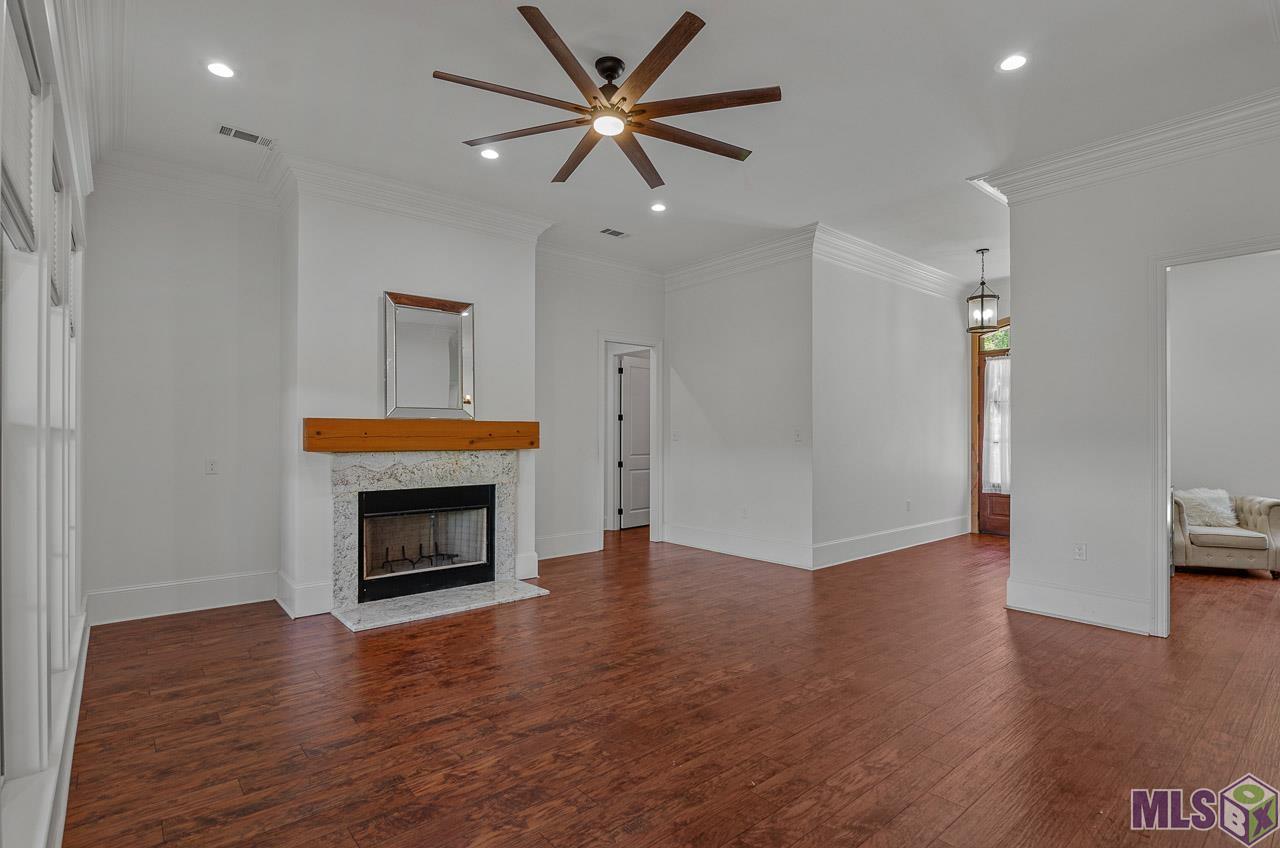 13115 Diversion Canal Road St. Amant, LA 70774 - Photo 5 of 30