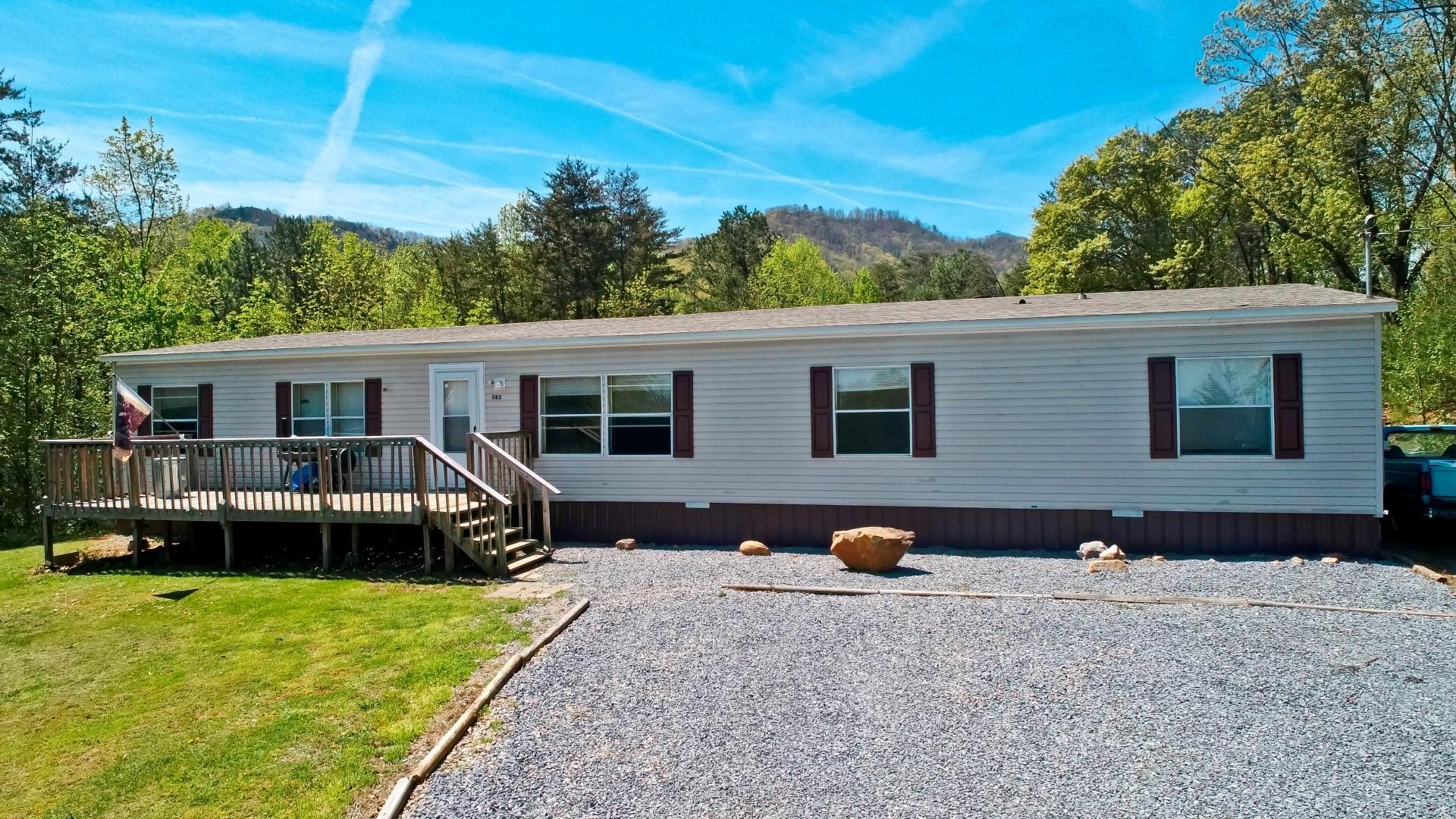 583 Overview Way, Unit 581583 Newport, TN 37821 - Photo 2 of 36 DJI_0031