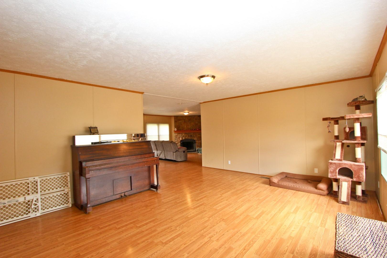 583 Overview Way, Unit 581583 Newport, TN 37821 - Photo 17 of 36 IMG_2096