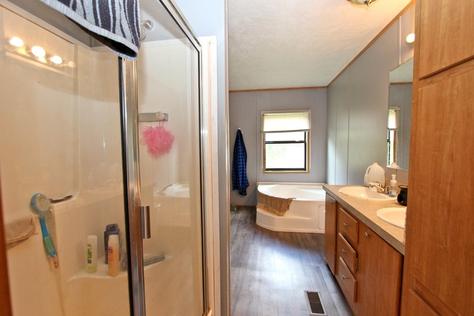583 Overview Way, Unit 581583 Newport, TN 37821 - Photo 21 of 36 IMG_2099