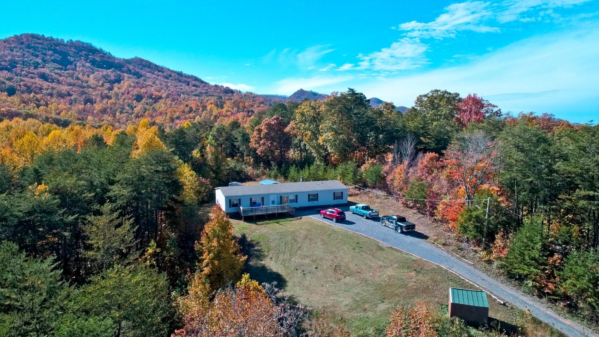 583 Overview Way, Unit 581583 Newport, TN 37821 - Photo 30 of 36 DJI_0003